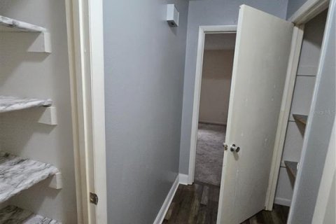 Condo in DeLand, Florida, 2 bedrooms  № 1754502 - photo 18