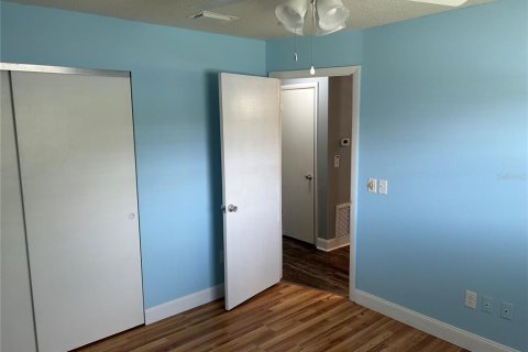 Condo in DeLand, Florida, 2 bedrooms  № 1754502 - photo 12