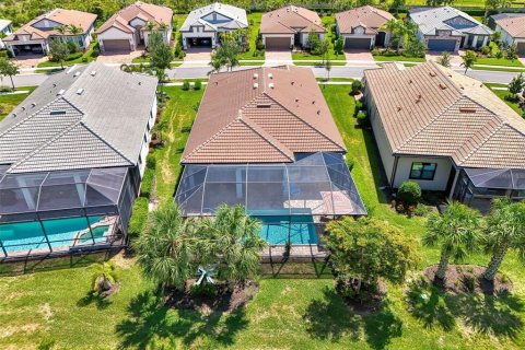 House in Venice, Florida 2 bedrooms, 175.86 sq.m. № 2428927