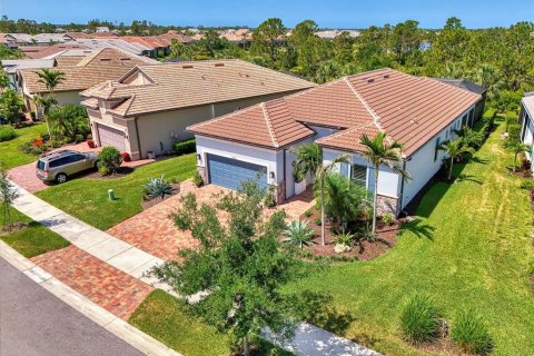 House in Venice, Florida 2 bedrooms, 175.86 sq.m. № 2428927 - photo 5