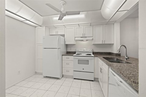 Condominio en venta en Largo, Florida, 2 dormitorios, 88.72 m2 № 1409994 - foto 17