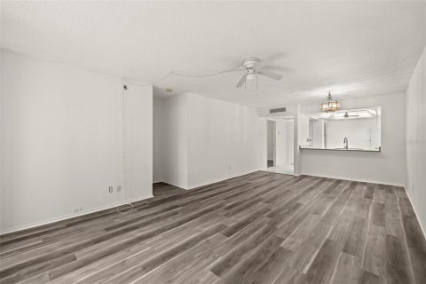 Condominio en venta en Largo, Florida, 2 dormitorios, 88.72 m2 № 1409994 - foto 11