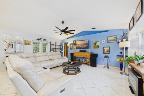 Villa ou maison à vendre à Cocoa, Floride: 3 chambres, 123.65 m2 № 2403330 - photo 16