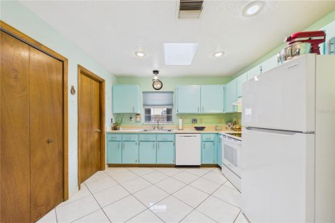 Villa ou maison à vendre à Cocoa, Floride: 3 chambres, 123.65 m2 № 2403330 - photo 28
