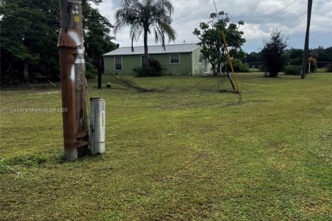 Land in Lake Placid, Florida № 2018849