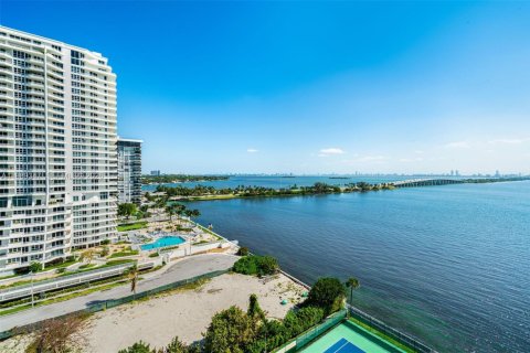 Copropriété à vendre à Miami, Floride: 40.88 m2 № 2255389 - photo 17