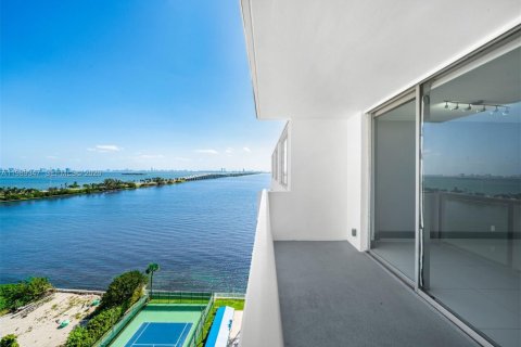 Studio à Condo à Miami, Floride  № 2255389