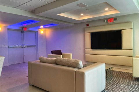 Copropriété à vendre à Miami, Floride: 40.88 m2 № 2255389 - photo 30