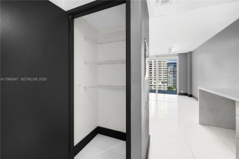 Copropriété à vendre à Miami, Floride: 40.88 m2 № 2255389 - photo 16