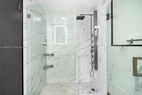 Copropriété à vendre à Miami, Floride: 40.88 m2 № 2255389 - photo 7