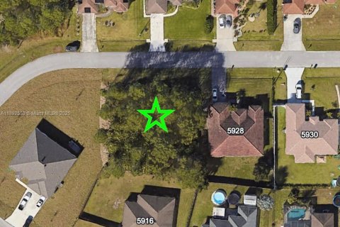 Земельный участок в Порт-Сент-Луси, Флорида № 1946252