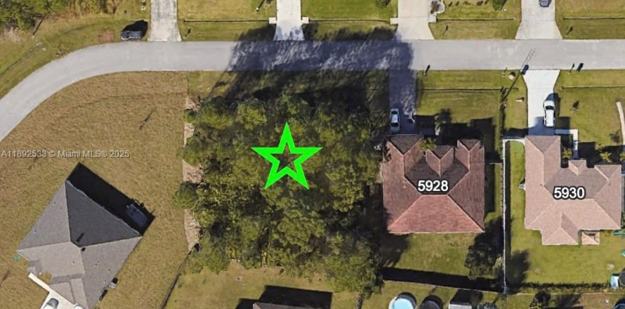 Земельный участок в Порт-Сент-Луси, Флорида № 1946252