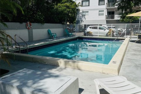 Appartement à louer à Miami, Floride: 1 chambre, 60.67 m2 № 2350750 - photo 10
