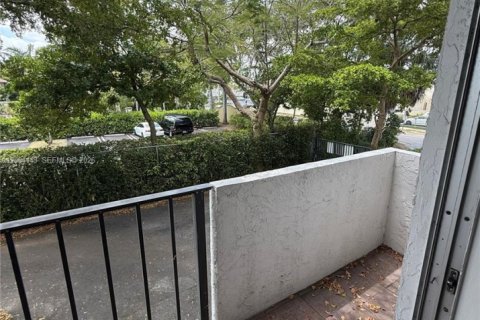 Appartement à louer à Miami, Floride: 1 chambre, 60.67 m2 № 2350750 - photo 5