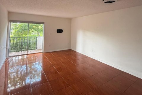 Appartement à louer à Miami, Floride: 1 chambre, 60.67 m2 № 2350750 - photo 4