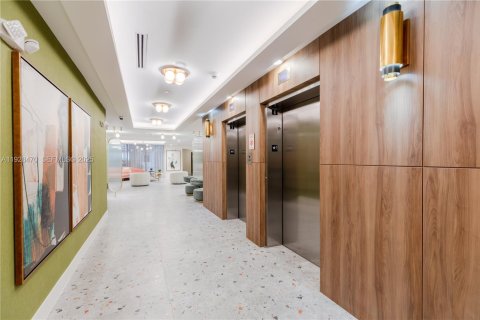 Villa ou maison à louer à Miami, Floride: 2 chambres № 1986942 - photo 27