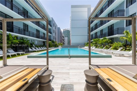 Villa ou maison à louer à Miami, Floride: 2 chambres № 1986942 - photo 14