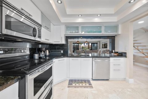 Copropriété à vendre à North Miami Beach, Floride: 2 chambres, 124.95 m2 № 2011911 - photo 12