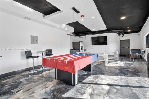 Copropriété à vendre à North Miami Beach, Floride: 2 chambres, 124.95 m2 № 2011911 - photo 22