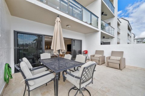 Copropriété à vendre à North Miami Beach, Floride: 2 chambres, 124.95 m2 № 2011911 - photo 6