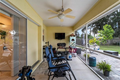 House in North Port, Florida 3 bedrooms, 114.55 sq.m. № 2156761 - photo 27