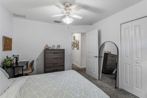 House in North Port, Florida 3 bedrooms, 114.55 sq.m. № 2156761 - photo 21