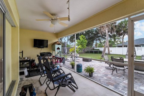 House in North Port, Florida 3 bedrooms, 114.55 sq.m. № 2156761 - photo 26