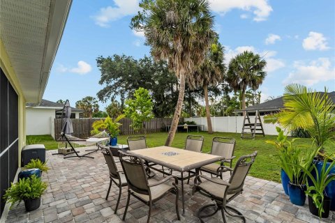 House in North Port, Florida 3 bedrooms, 114.55 sq.m. № 2156761 - photo 30