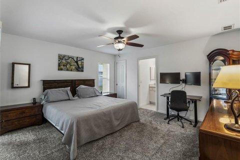 House in North Port, Florida 3 bedrooms, 114.55 sq.m. № 2156761 - photo 15