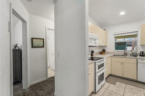 House in North Port, Florida 3 bedrooms, 114.55 sq.m. № 2156761 - photo 19