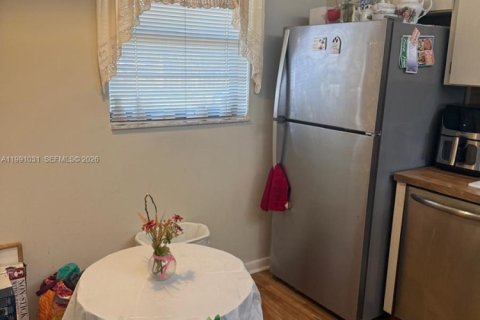 Copropriété à vendre à Hollywood, Floride: 2 chambres, 94.3 m2 № 2052490 - photo 8