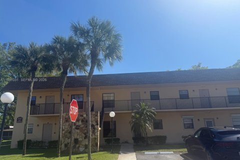 Condo in Hollywood, Florida, 2 bedrooms  № 2052490