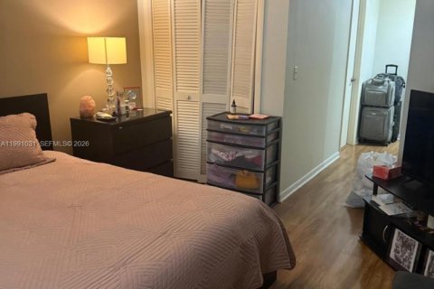 Copropriété à vendre à Hollywood, Floride: 2 chambres, 94.3 m2 № 2052490 - photo 14