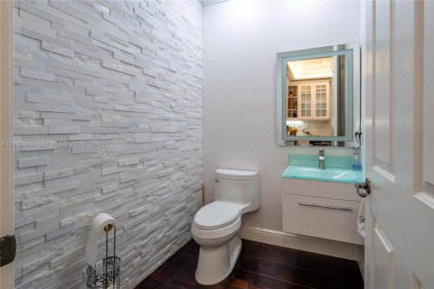 Villa ou maison à louer à Davie, Floride: 6 chambres, 430.6 m2 № 2252950 - photo 19