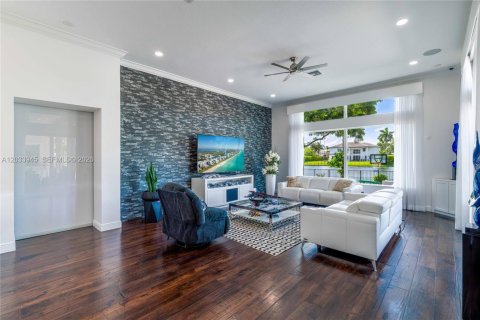Villa ou maison à louer à Davie, Floride: 6 chambres, 430.6 m2 № 2252950 - photo 13