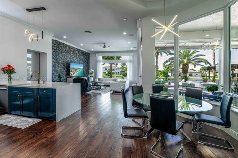 Villa ou maison à louer à Davie, Floride: 6 chambres, 430.6 m2 № 2252950 - photo 9