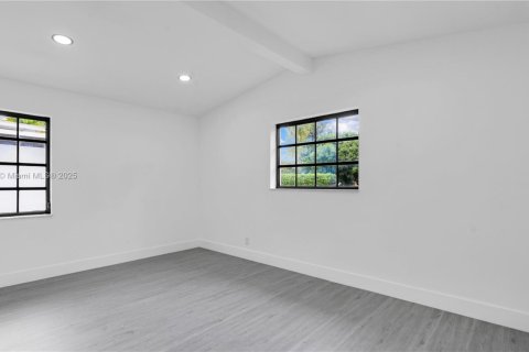 Casa en alquiler en Fort Lauderdale, Florida, 5 dormitorios, 218.6 m2 № 1930624 - foto 30
