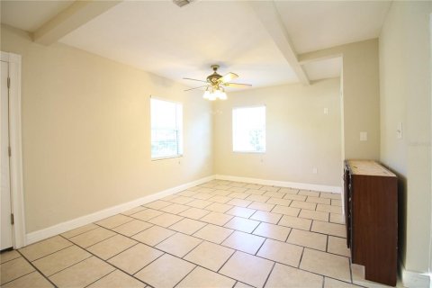 Villa ou maison à louer à Lakeland, Floride: 2 chambres, 83.61 m2 № 1912060 - photo 4