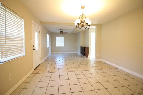 Villa ou maison à louer à Lakeland, Floride: 2 chambres, 83.61 m2 № 1912060 - photo 3