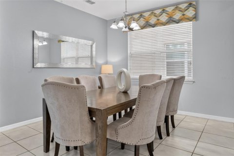 Villa ou maison à vendre à Kissimmee, Floride: 7 chambres, 328.22 m2 № 2360285 - photo 14