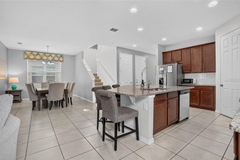 Villa ou maison à vendre à Kissimmee, Floride: 7 chambres, 328.22 m2 № 2360285 - photo 12