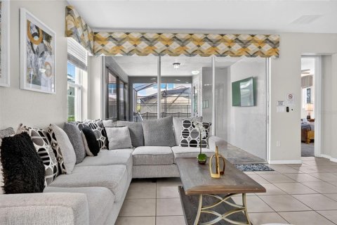 Villa ou maison à vendre à Kissimmee, Floride: 7 chambres, 328.22 m2 № 2360285 - photo 21