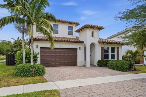 Villa ou maison à vendre à Miami, Floride: 4 chambres, 216.65 m2 № 2085516 - photo 4