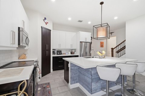 Villa ou maison à vendre à Miami, Floride: 4 chambres, 216.65 m2 № 2085516 - photo 14