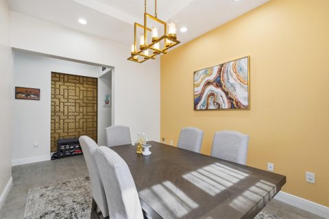 Villa ou maison à vendre à Miami, Floride: 4 chambres, 216.65 m2 № 2085516 - photo 8