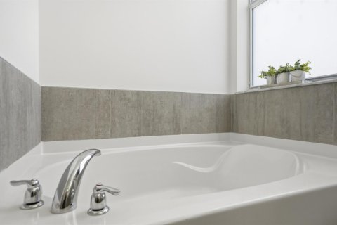 Villa ou maison à vendre à Miami, Floride: 4 chambres, 216.65 m2 № 2085516 - photo 27