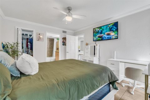 Condo in Hialeah, Florida, 2 bedrooms  № 2078451 - photo 19
