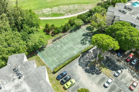 Condo in Hialeah, Florida, 2 bedrooms  № 2078451 - photo 30