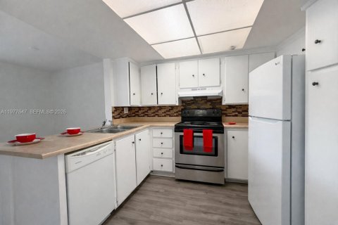 Appartement à louer à Tamarac, Floride: 2 chambres, 111.58 m2 № 2041726 - photo 14