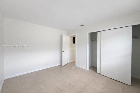 Appartement à louer à Tamarac, Floride: 2 chambres, 111.58 m2 № 2041726 - photo 9